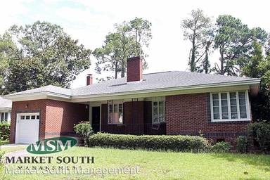 Main picture of 540 Columbus Dr