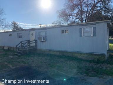 Main picture of 2220 S Post Rd