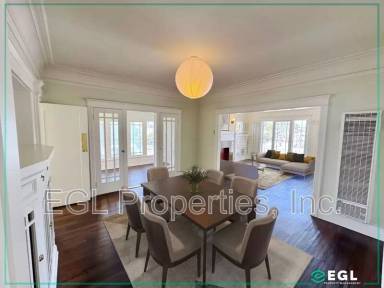 Main picture of 2800 Fairmount St