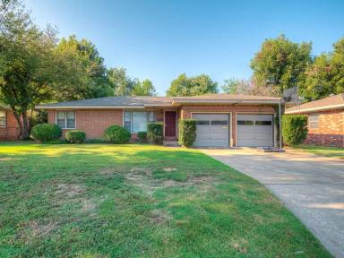 Main picture of 1620 Caddell Ln