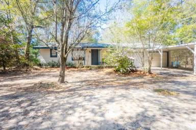 Main picture of 10001 Chemstrand Rd