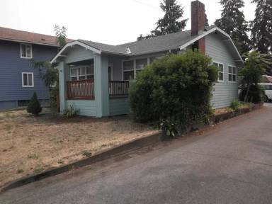 Main picture of 340 14th St SE