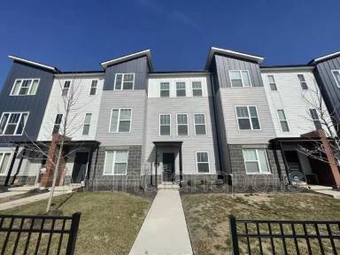 Main picture of 2934 W New York St