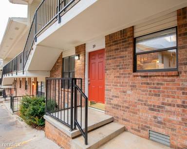 Main picture of 65 S Duncan Ave