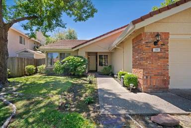 Main picture of 206 Bowden Ct