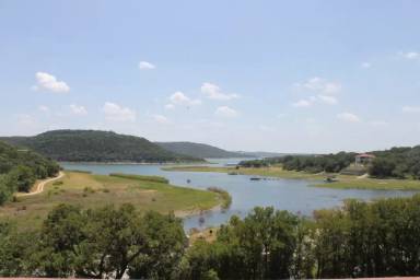 Main picture of 13612 Bullick Hollow Rd