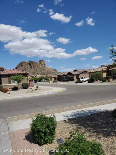 Main picture of 4400 S Saginaw Hill Dr