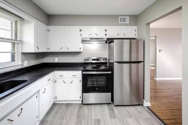 Main picture of 4732 S 77th Ave