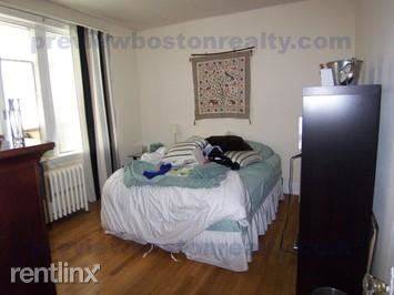 Main picture of 2045 Commonwealth Ave