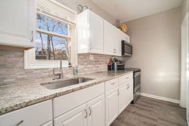 Main picture of 4616 Tracy Ave