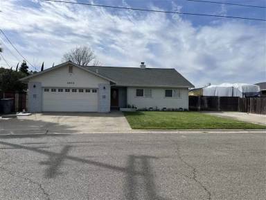 Main picture of 2973 Carr Dr