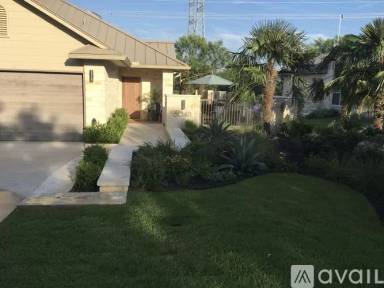 Main picture of 604 Hi Cir W