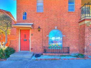 Main picture of 4128 NW 36th St