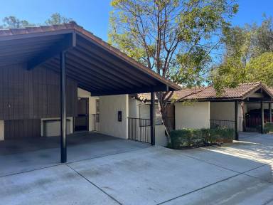 Main picture of 850 Highland Dr