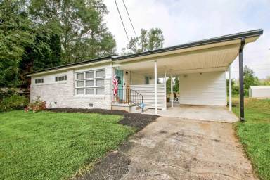 Main picture of 22 Willow Dr