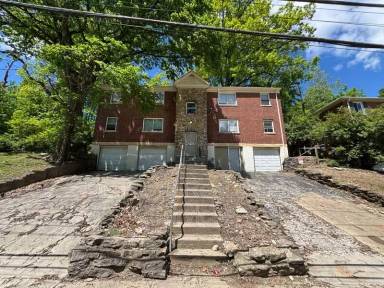 Main picture of 3121 Gobel Ave