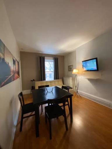 Main picture of 106 E 31st St