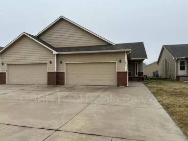 Main picture of 1046 E Karla Ct