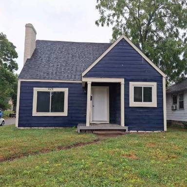 Main picture of 628 W 22nd St