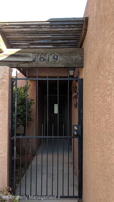 Main picture of 1619 S Union Ave