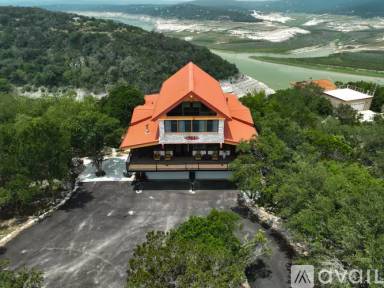 Main picture of 121 Private Road 2605