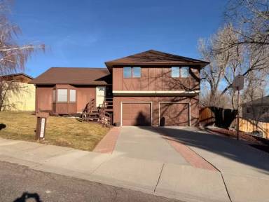 Main picture of 2120 Valcaro Rd
