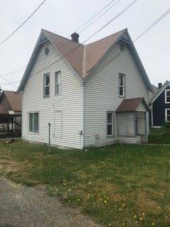 Main picture of 301 W 3rd St