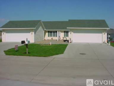 Main picture of 1841B Cypress Dr