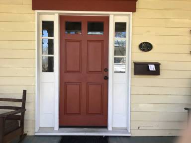 Main picture of 205 Fuller St