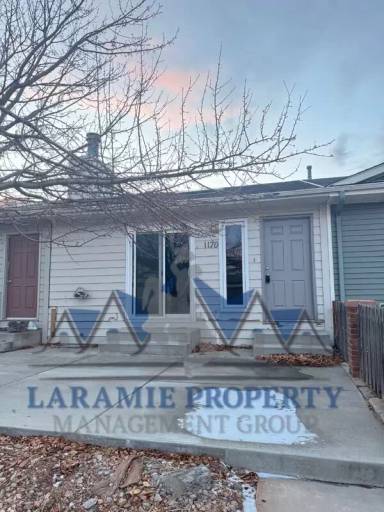 Main picture of 1170 N 18th St
