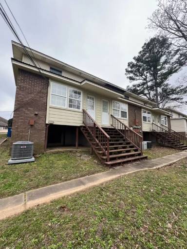 Main picture of 1009 W Scenic Dr