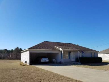 Main picture of 631 Ed Beckham Rd