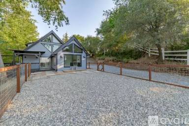 Main picture of 4550 Cousins Ct
