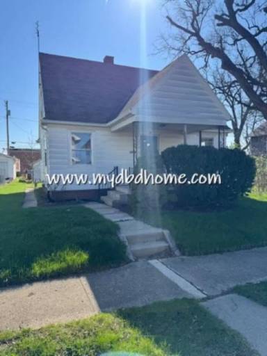 Main picture of 3323 S Harrison St