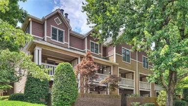 Main picture of 333 Circle Ave