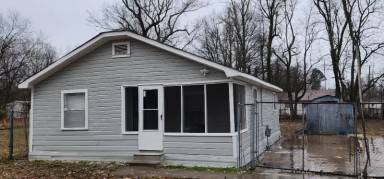 Main picture of 3526 W Short 2nd Ave