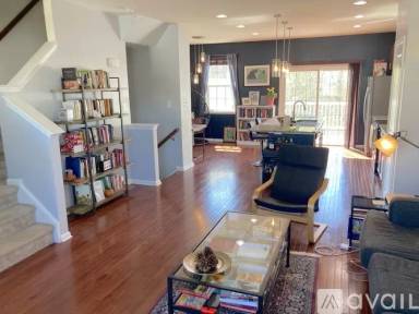 Main picture of 423 Dogwood Dr
