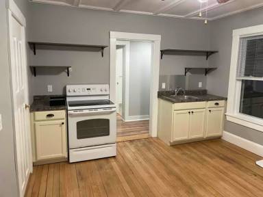 Main picture of 13 Green St