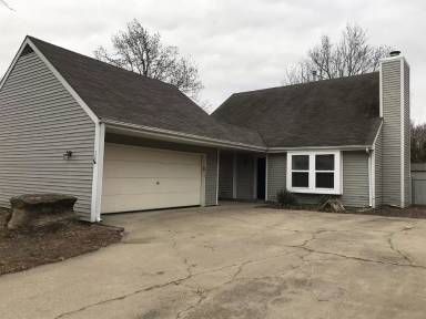 Main picture of 236 Deerfield Ln