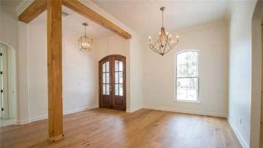 Main picture of 1507 Garland Pl