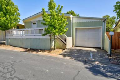 Main picture of 5624 Park Cir