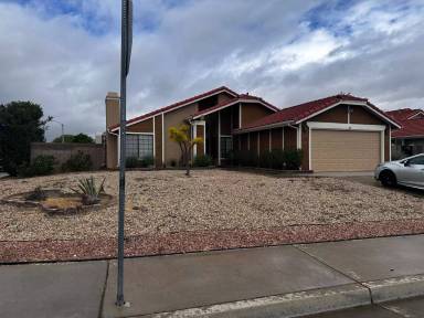Main picture of 37029 Dawson Dr
