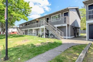 Main picture of Dimension Townhouses