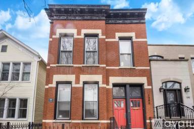 Main picture of 1346 W Webster Ave