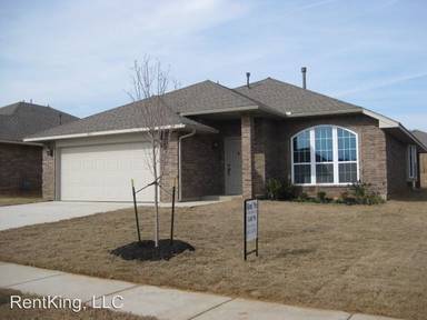 Main picture of 821 Caracara Dr