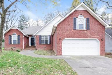 Main picture of 612 Woodland Hills Dr