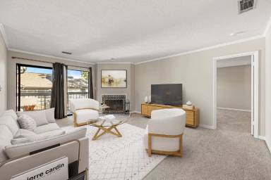 Main picture of 2 Finch Trl NE
