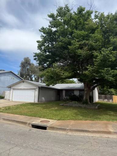 Main picture of 3897 Pegasus St