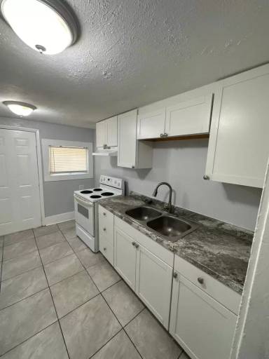 Main picture of 3253 Hunt St