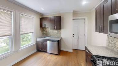 Main picture of 2971 Washington St